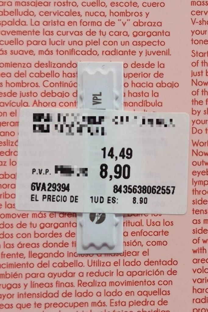 Diseño de información en retail: Cuando la ubicación del precio trastoca la experiencia 1 Etiqueta de precio tapando las instrucciones de uso en un producto cosmético
